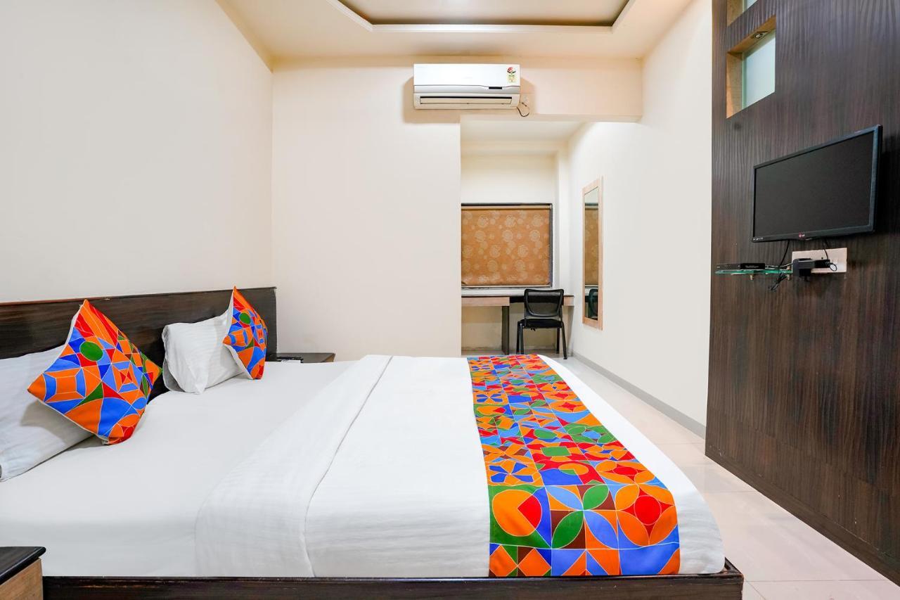 Fabhotel Regent Inn - Nr Skywalk Bridge Pimpri-Chinchwad Esterno foto